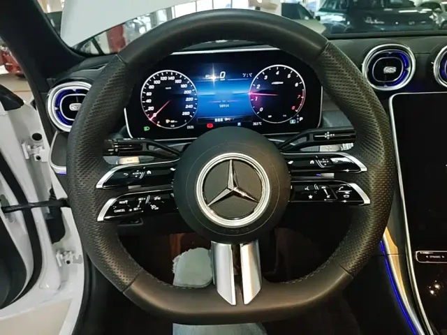 Mercedes-Benz C-Class — Фото автомобиля 10