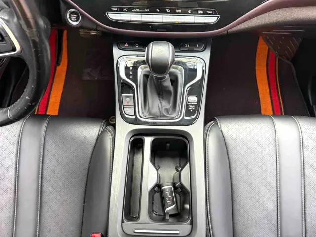 GAC Trumpchi M6 — Фото автомобиля 10