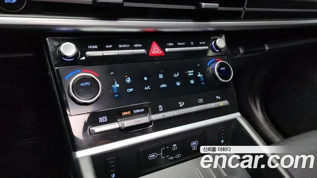 Hyundai Santafe Santa Fe (MX5) Бензин 2.5T 4WD — Фото автомобиля 16