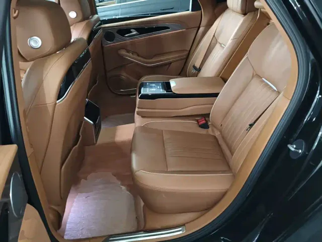 Hongqi H9 — Фото автомобиля 16
