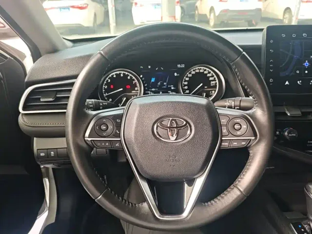 Toyota Camry — Фото автомобиля 10