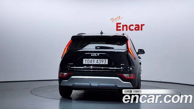Kia Niro — Фото автомобиля 4