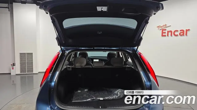 Kia Niro The All New — Фото автомобиля 26