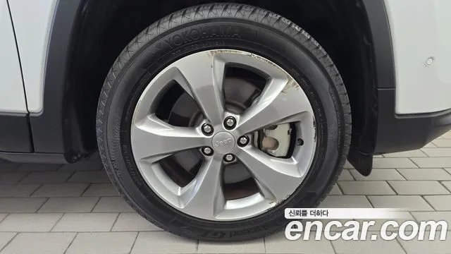 Jeep Cherokee KL — Фото автомобиля 6