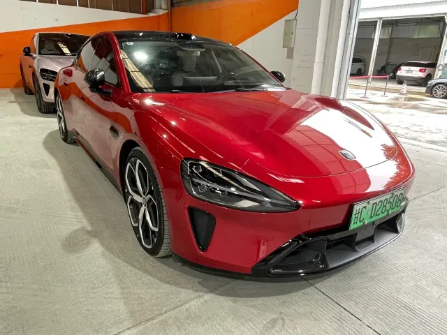 Xiaomi SU7 — Фото автомобиля 3