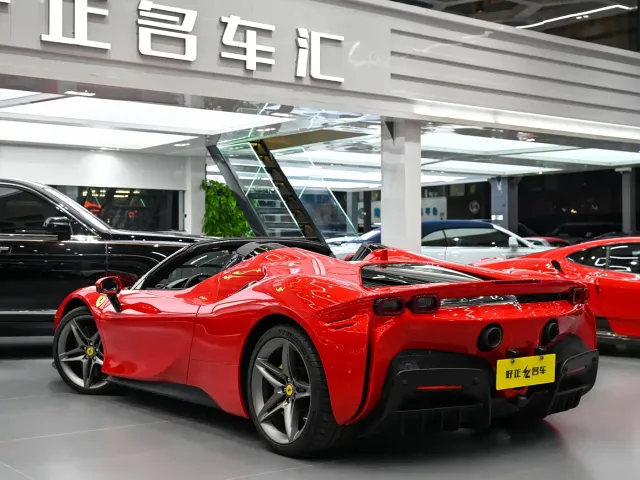 Ferrari SF90 — Фото автомобиля 7