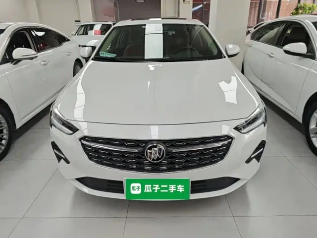 Buick Regal — Фото автомобиля 2