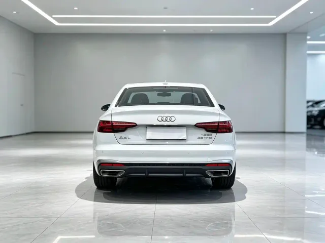 Audi A4L — Фото автомобиля 5