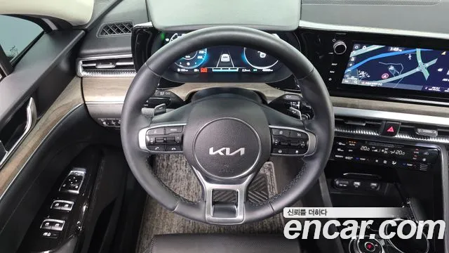 Kia K5 Generation 3 — Фото автомобиля 13