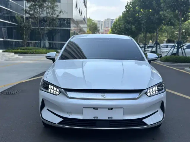 BYD Qin PLUS — Фото автомобиля 2