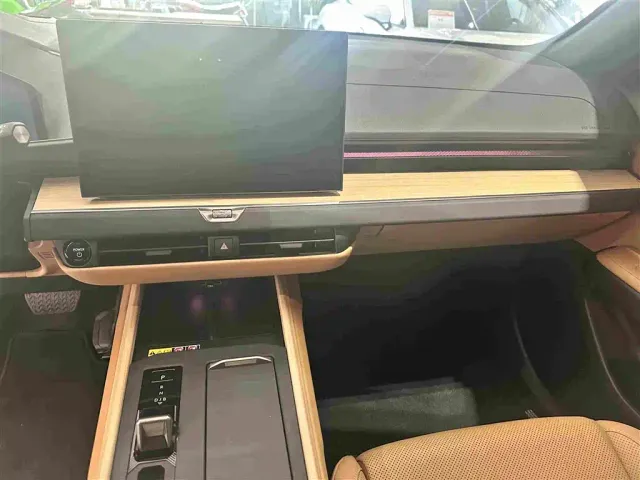 Lexus ES — Фото автомобиля 8