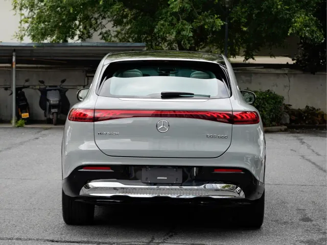 Mercedes-Benz Maybach EQS SUV — Фото автомобиля 5