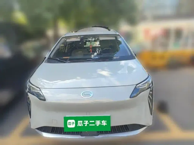 GAC Aion Y — Фото автомобиля 2