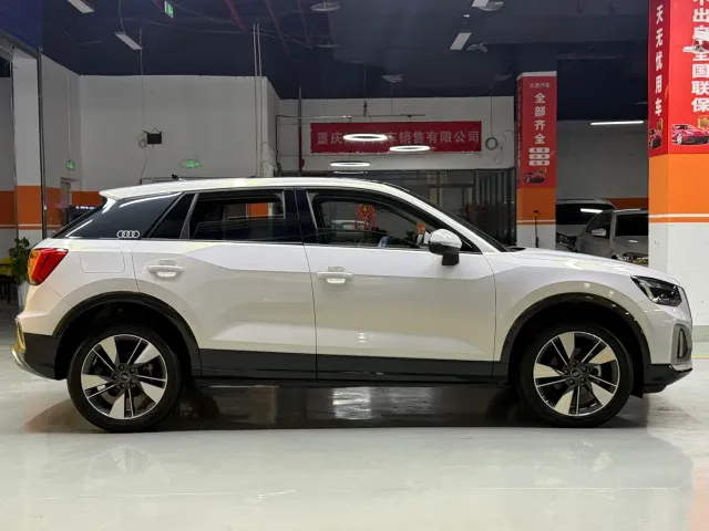 Audi Q2L — Фото автомобиля 8