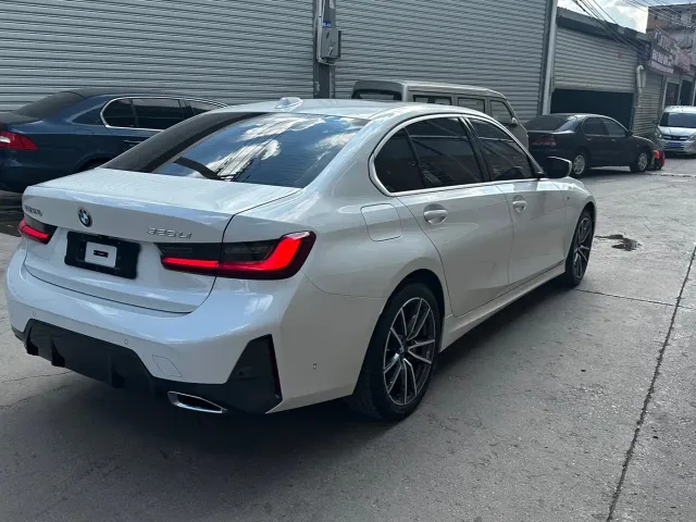 BMW 3 Series — Фото автомобиля 10
