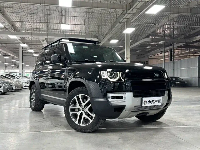 Land Rover Defender — Фото автомобиля 3