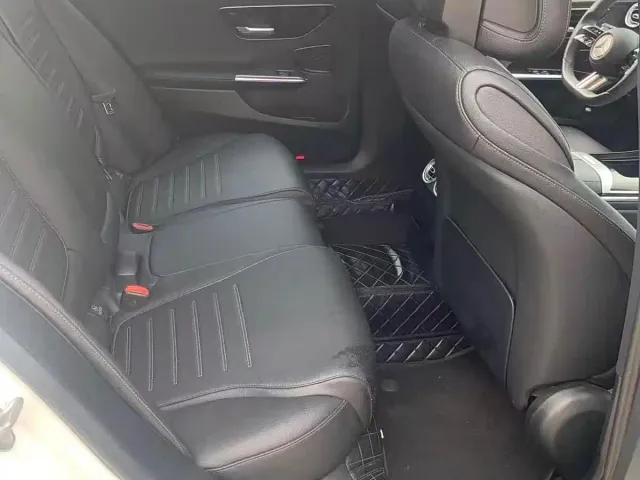 Mercedes-Benz C-Class — Фото автомобиля 14