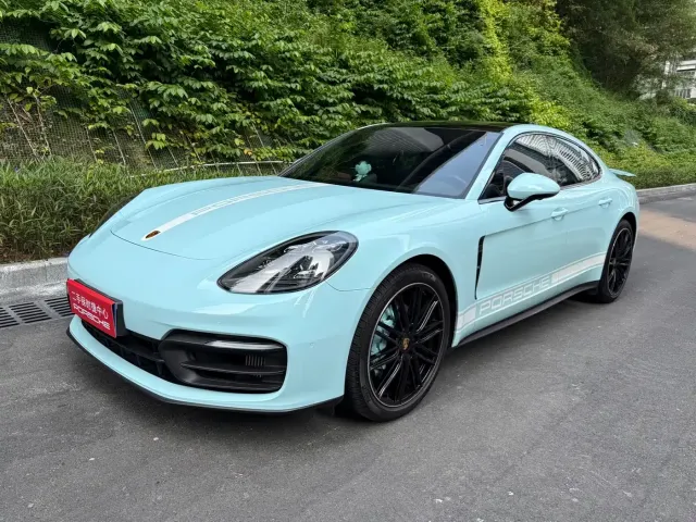 Фотография автомобиля — Porsche Panamera