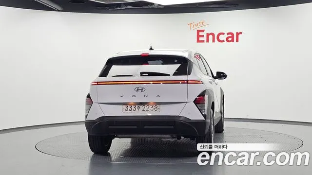 Hyundai Kona — Фото автомобиля 4