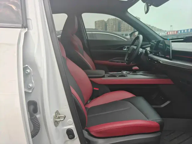 Changan Z6 — Фото автомобиля 6