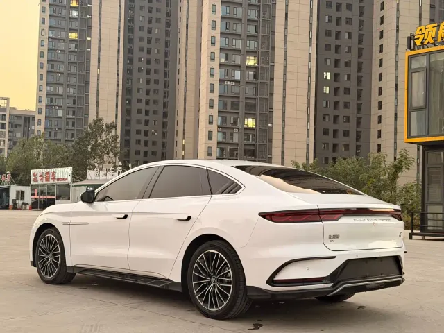 BYD Han — Фото автомобиля 6
