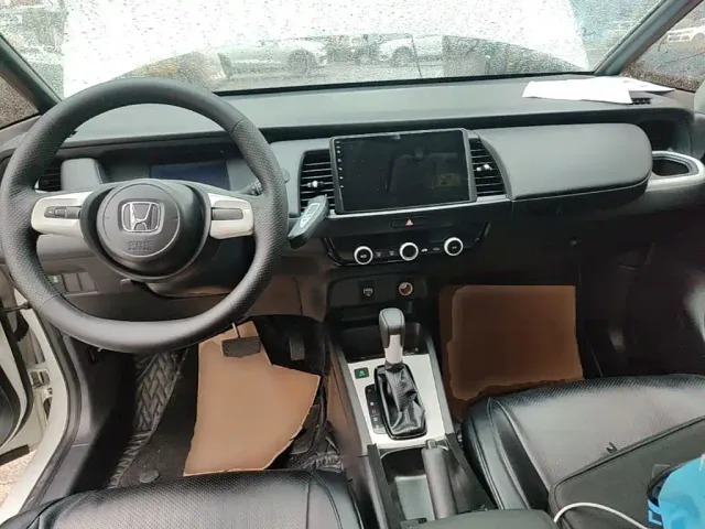 Honda Fit — Фото автомобиля 9