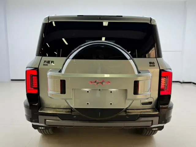BYD FangChengBao Leopard 8 — Фото автомобиля 8