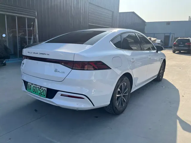 BYD Qin PLUS — Фото автомобиля 4