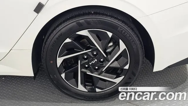 Kia K5 Noblesse — Фото автомобиля 21
