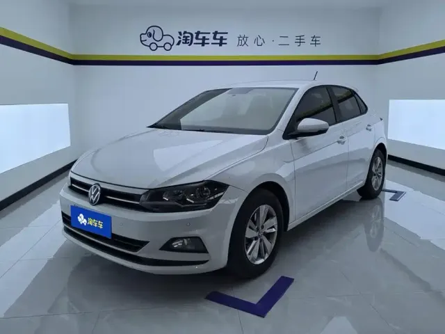 Фотография автомобиля — Volkswagen Polo