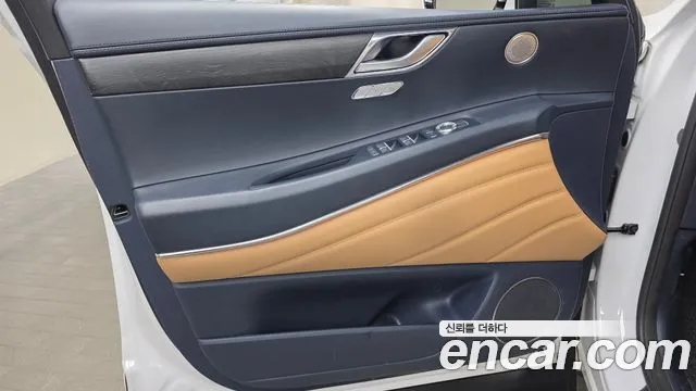 Genesis GV80 — Фото автомобиля 13
