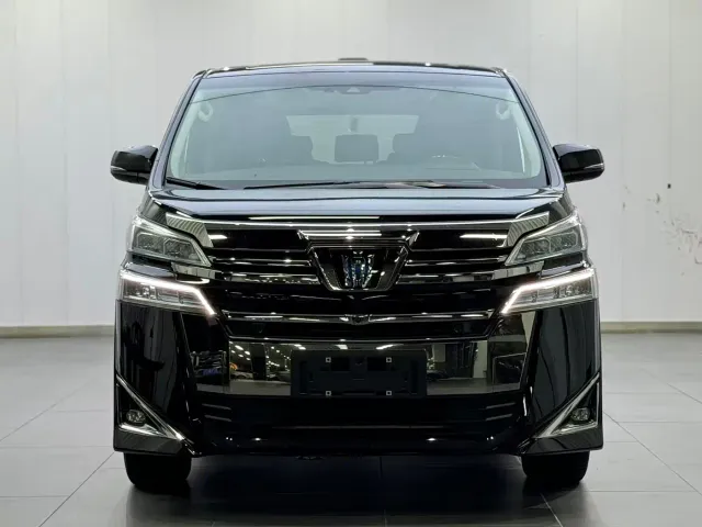 Toyota Vellfire — Фото автомобиля 2