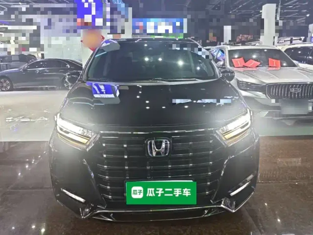 Honda Elysion — Фото автомобиля 2