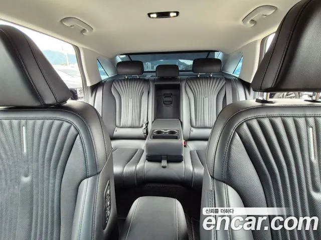 Hyundai Grandeur Grandeur (GN7) 2.5 Бензин 2WD — Фото автомобиля 7
