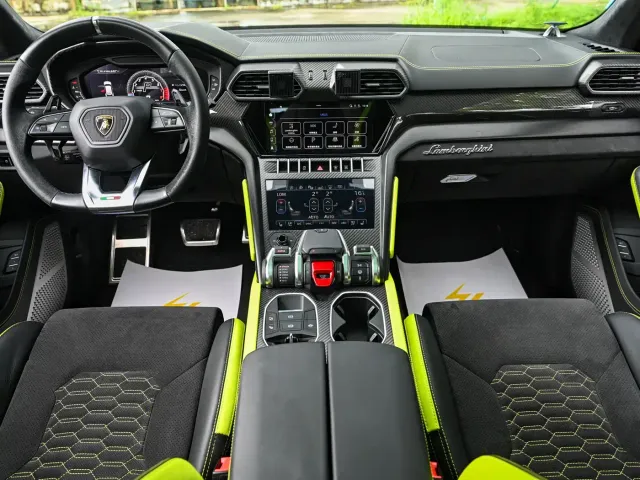 Lamborghini Urus — Фото автомобиля 20