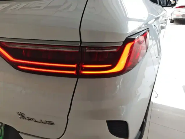 BYD Song PLUS — Фото автомобиля 7