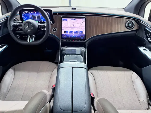 Mercedes-Benz EQE SUV — Фото автомобиля 8
