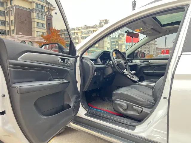 Haval M6 — Фото автомобиля 6