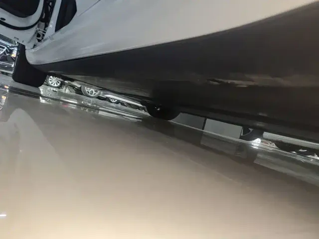 Tesla Model 3 — Фото автомобиля 21