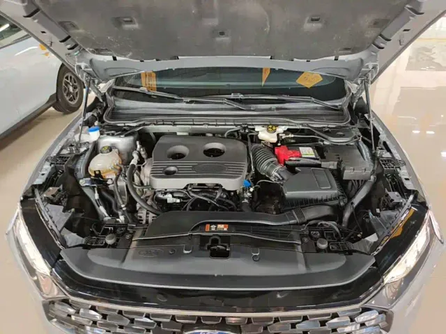 Ford Mondeo — Фото автомобиля 15