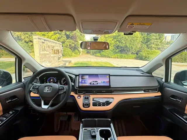 Honda Odyssey — Фото автомобиля 6