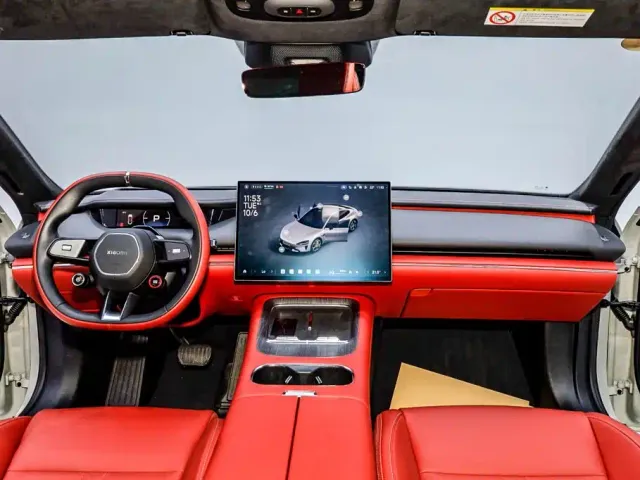 Xiaomi SU7 — Фото автомобиля 30