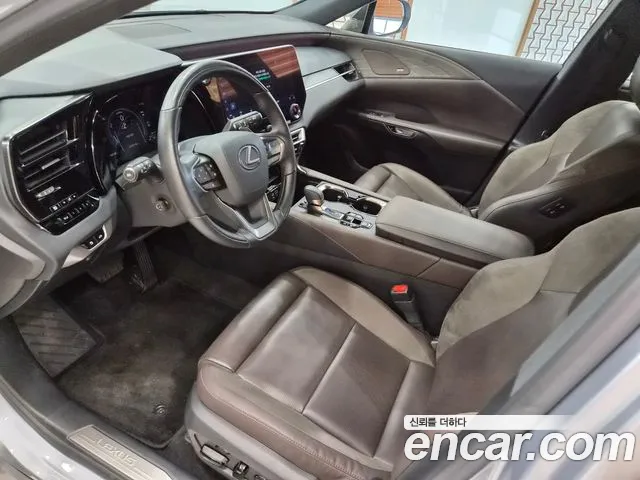 Lexus RX — Фото автомобиля 8