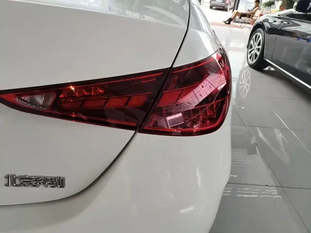 Mercedes-Benz C-Class — Фото автомобиля 7