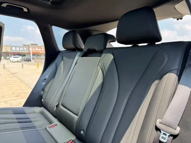 Geely Xingyue L — Фото автомобиля 17