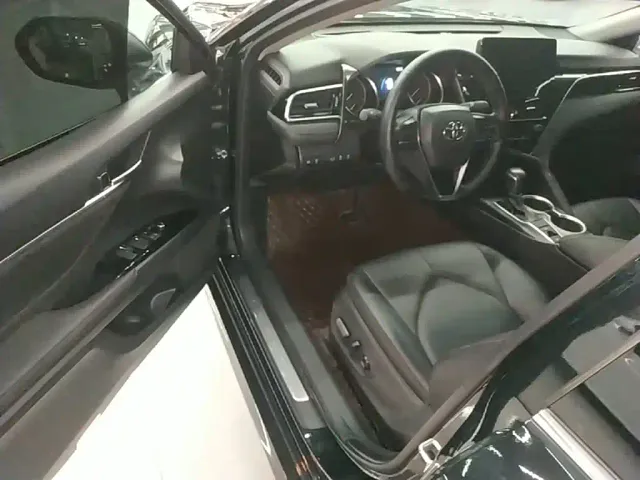 Toyota Camry 2021 2.0G Luxury Edition — Фото автомобиля 15