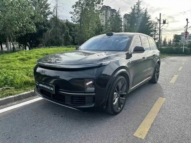Фотография автомобиля — Li Auto L9