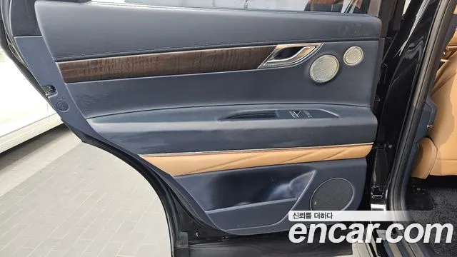 Genesis GV80 — Фото автомобиля 14