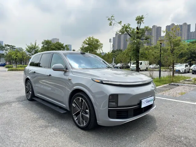 Li Auto L9 — Фото автомобиля 3
