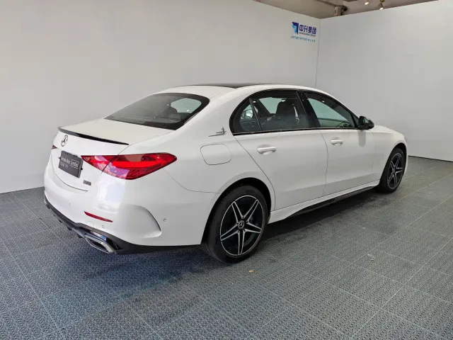 Mercedes-Benz C-Class — Фото автомобиля 6